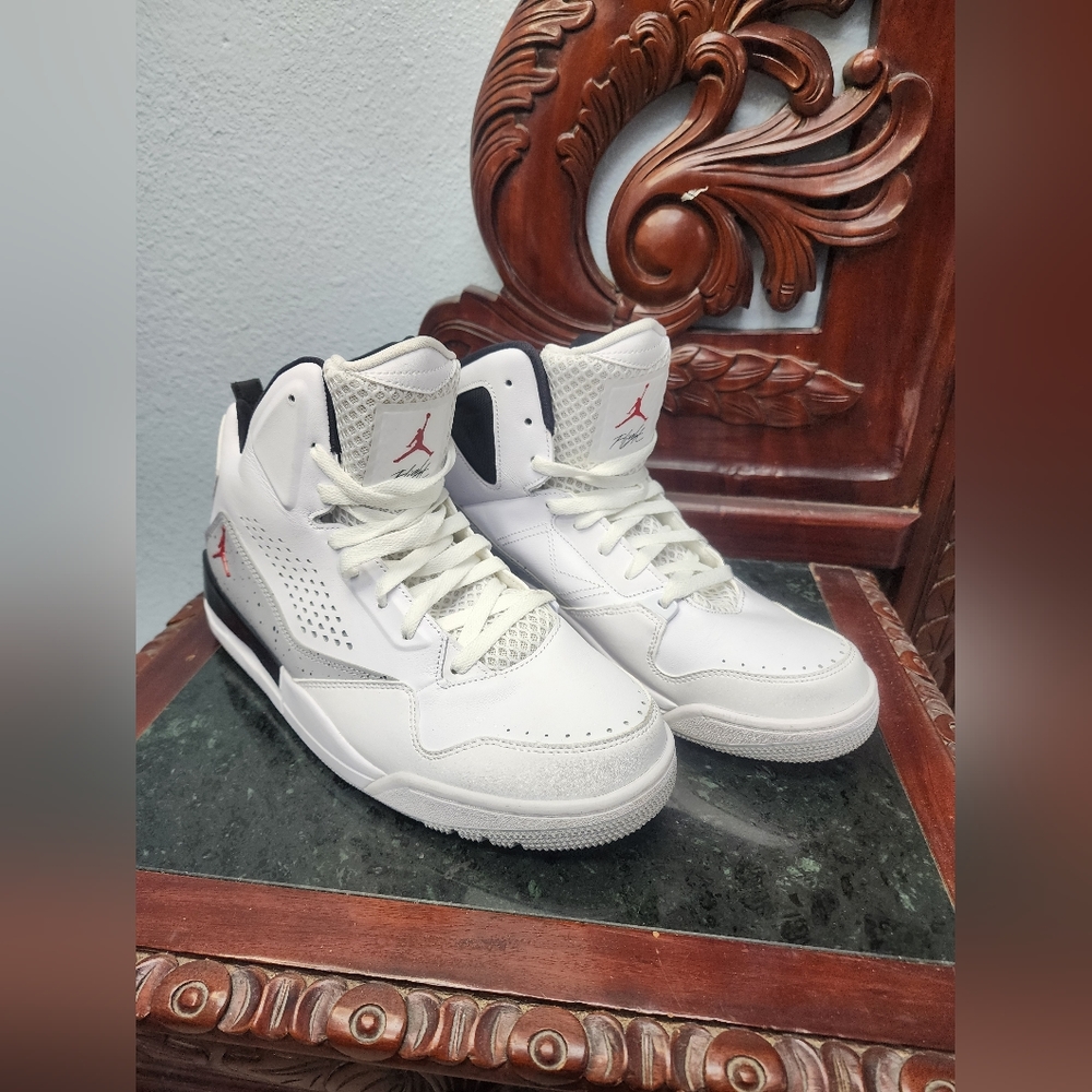 Nike Air Jordan Flight Men's sz. 11